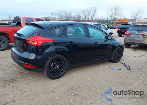 2016 Ford Focus Se z USA, uszkodzony, nr VIN 1FADP3K23GL299558